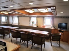 gingamaru-captainsdayroom.jpg